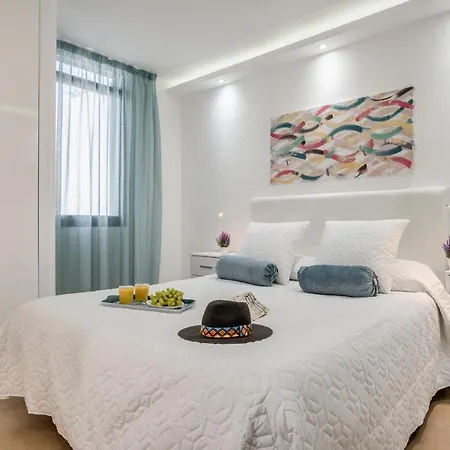 304 First Floor Quite Bungalow Terrace & Pool * Playa de las Américas