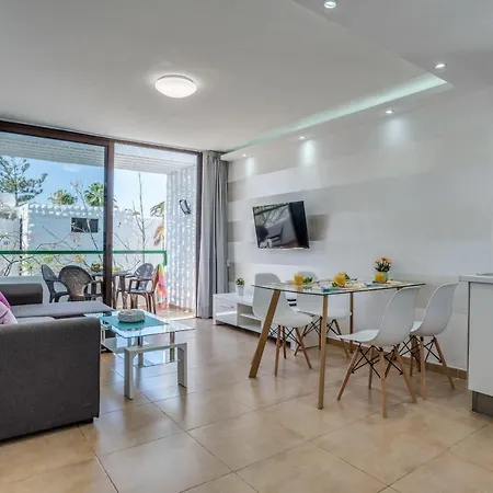304 First Floor Quite Bungalow Terrace & Pool * Playa de las Américas